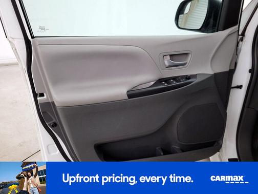 2015 Toyota Sienna LE