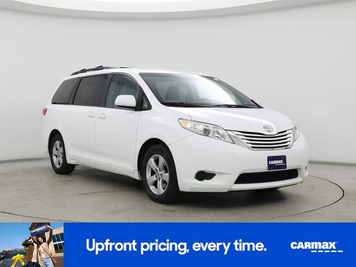 2015 Toyota Sienna LE