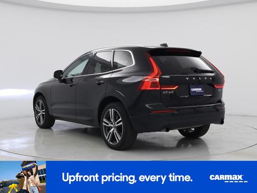 Black 2021 Volvo XC60 T6 Momentum
