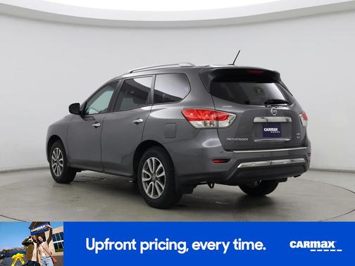 2016 Nissan Pathfinder SV