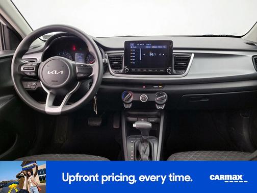 White 2022 Kia Rio LX