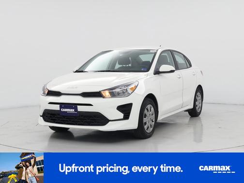 White 2022 Kia Rio LX