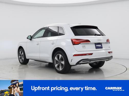 White 2023 Audi Q5 Premium Plus