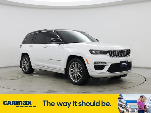 2022 Jeep Grand Cherokee Summit