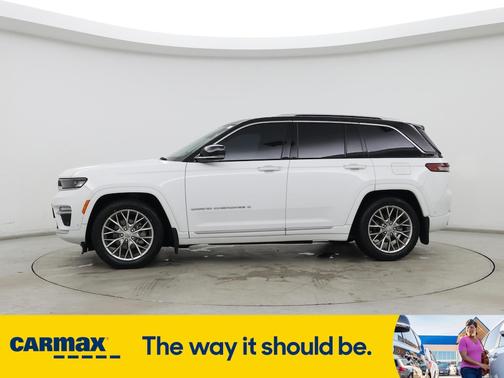 2022 Jeep Grand Cherokee Summit