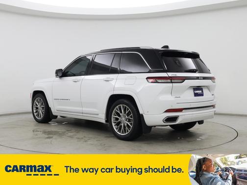 2022 Jeep Grand Cherokee Summit