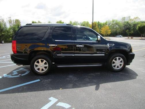 2014 Cadillac Escalade Base