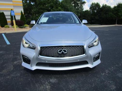 2017 INFINITI Q50 3.0t RED SPORT 400