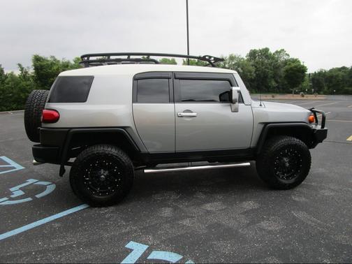Silver Fresco Metallic 2012 Toyota FJ Cruiser Base