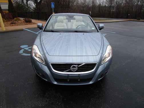 2011 Volvo C70 2dr Conv Auto