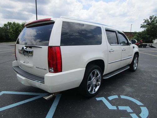 2011 Cadillac Escalade ESV Base