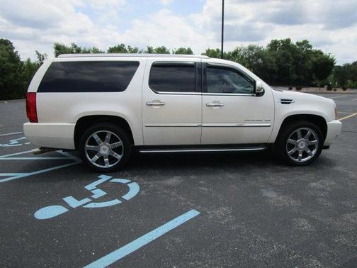 2011 Cadillac Escalade ESV Base