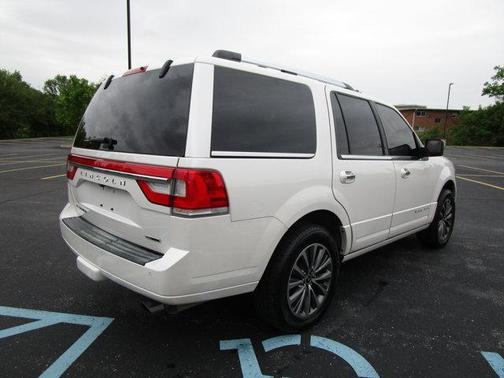 2016 Lincoln Navigator Select