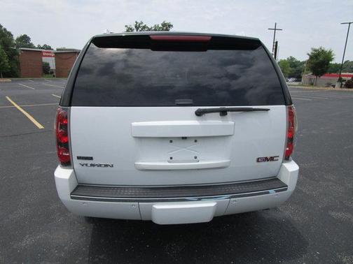 2011 GMC Yukon Denali