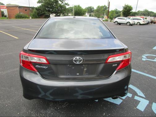Magnetic Gray Metallic 2013 Toyota Camry SE