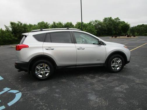 2013 Toyota RAV4 LE