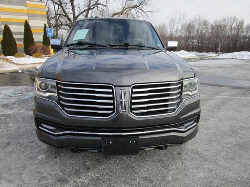 2017 Lincoln Navigator Select