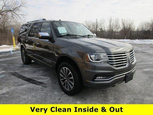 2017 Lincoln Navigator Select