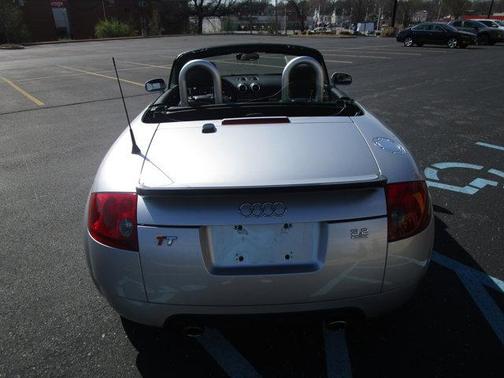 Light Silver Metallic 2006 Audi TT 3.2L