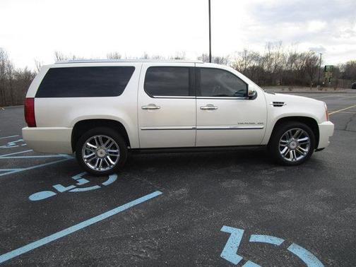 2014 Cadillac Escalade ESV Platinum Edition