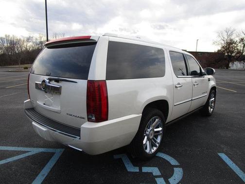 2014 Cadillac Escalade ESV Platinum Edition