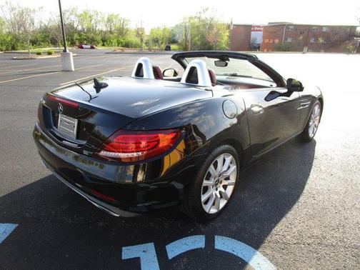 2018 Mercedes-Benz SLC 300 Base