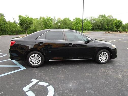 2013 Toyota Camry Hybrid LE