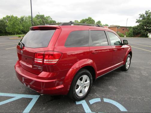 Inferno Red Crystal Pearl 2010 Dodge Journey SXT