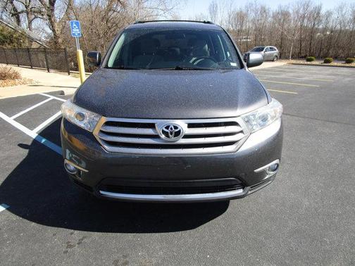 2013 Toyota Highlander SE