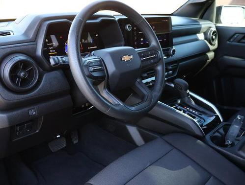 2024 Chevrolet Colorado WT