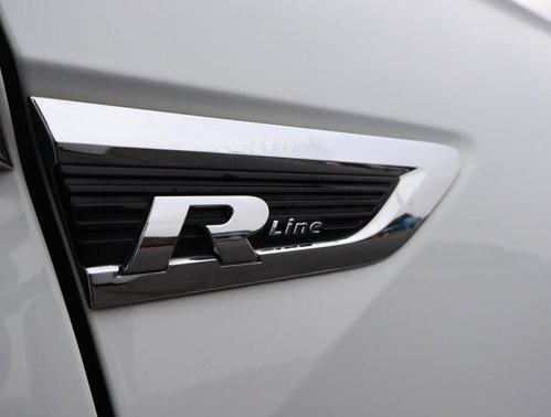 2020 Volkswagen Tiguan 2.0T SE R-Line Black