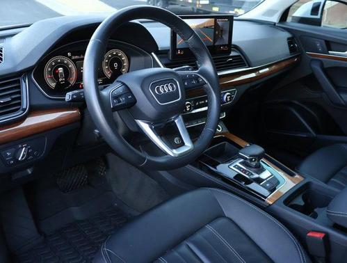 2023 Audi Q5 45 S line Premium Plus