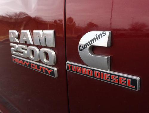 2017 RAM 2500 Tradesman Crew Cab 4x4 6'4' Box