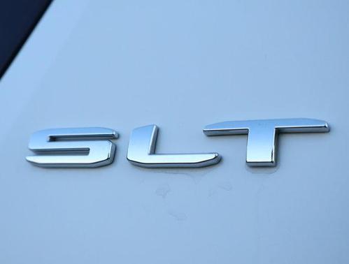 2023 GMC Acadia FWD SLT