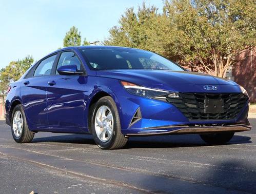 2023 Hyundai ELANTRA SE
