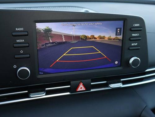 2023 Hyundai ELANTRA SE