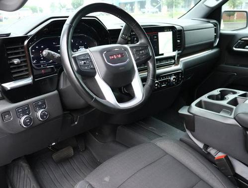 Summit White 2023 GMC Sierra 1500 SLE