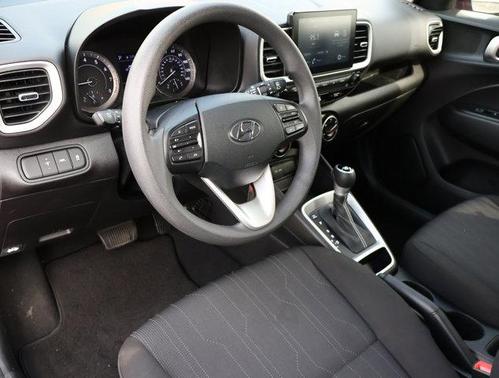 2022 Hyundai VENUE SE