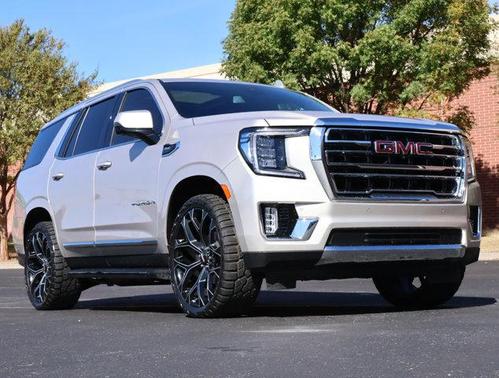 2023 GMC Yukon SLT