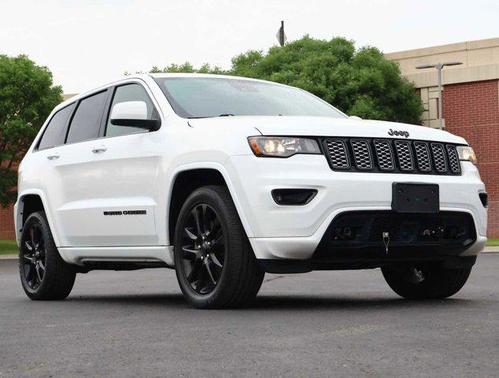 2022 Jeep Grand Cherokee Laredo