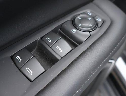 2025 Chevrolet Suburban LS
