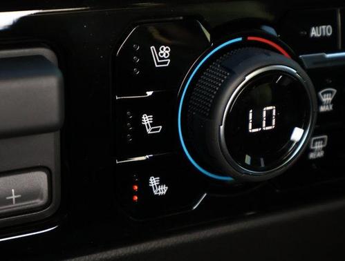 White Sands 2026 Chevrolet Silverado 2500 Crew Cab, Standard Bed, XR2, 4WD