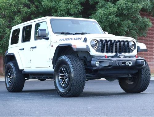 Bright White Clearcoat 2024 Jeep Wrangler Rubicon