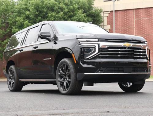 Black 2026 Chevrolet Suburban LT