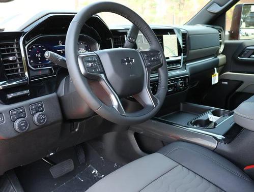 2025 Chevrolet Silverado 2500 4WD Crew Cab Standard Bed ZR2