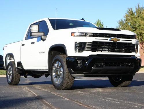 2026 Chevrolet Silverado 2500 Custom