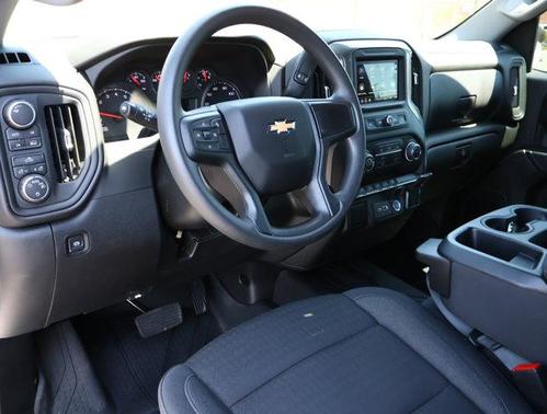 Summit White 2026 Chevrolet Silverado 1500 Custom