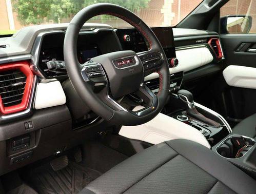 2024 GMC Canyon AT4X