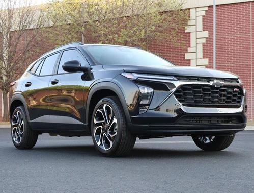 Mosaic Black Metallic 2026 Chevrolet Trax FWD 2RS