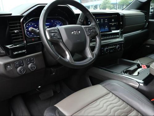 Sterling Gray Metallic 2025 Chevrolet Silverado 2500 4WD Crew Cab Standard Bed ZR2
